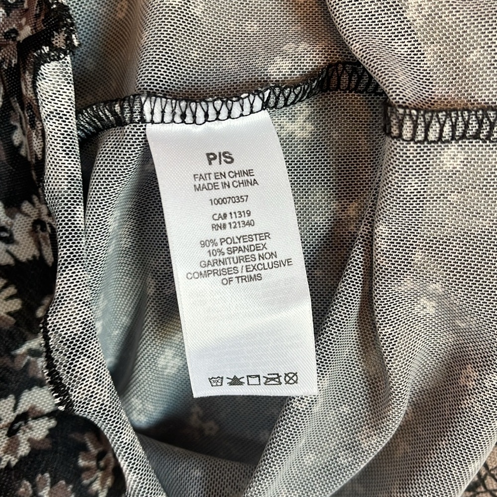 Floral Mesh Patterned Top - Picture 4 of 4